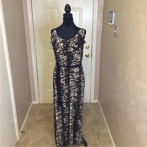 Susan Lawrence Black and Cream Patterned Maxi Dress